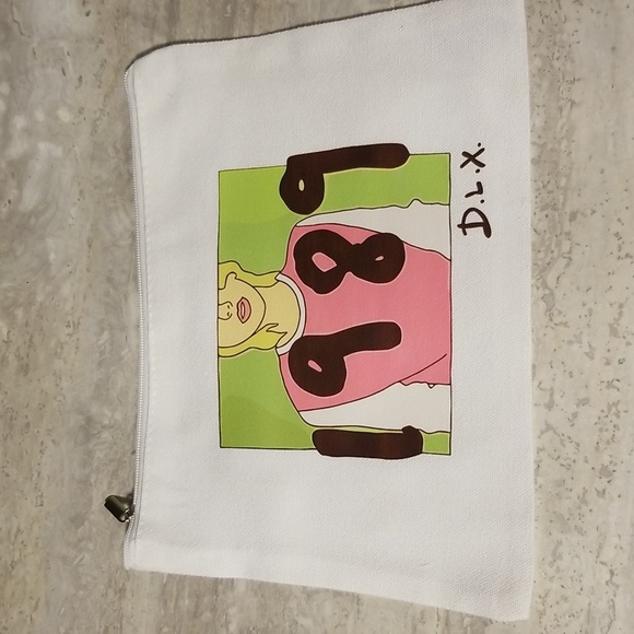 New Taylor swift inspired cosmetic bag 1989 - Picture 2 of 3